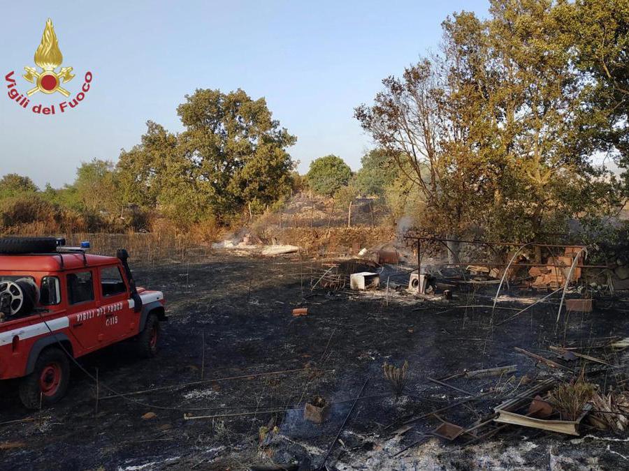 Catania. (Ansa / Vigili del Fuoco)