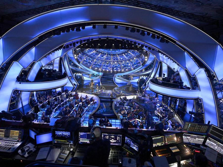 Il palco dell’Ariston (Ansa/Riccardo Antimiani) 
