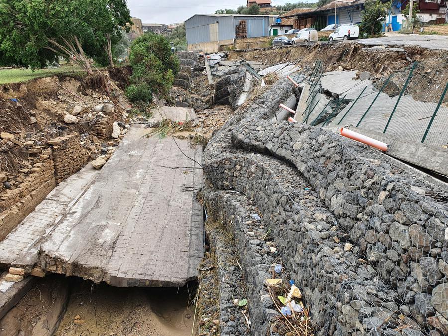 Damages caused by bad weather in Scordia, Sicily island, southern Italy, 25 October 2021. The body of a 67-year-old man who was caught up in flash floods on Sunday in the Sicilian town of Scordia has been found, firefighters said on Monday. The man's 54-year wife is still missing and rescuers are searching for her. The married couple got out of their car on Sunday when mud and floods inundated the town near Catania and they were swept away by the fury of the water, an eyewitness said. Sicily, Calabria, Basilicata and Puglia remained on alert on Monday in relation to the extreme weather. ANSA/ ORIETTA SCARDINO