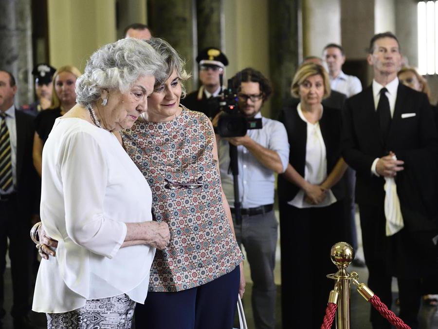 Maria Laura Borrelli con la figlia Federica (Ansa/Flavio Lo Scalzo)