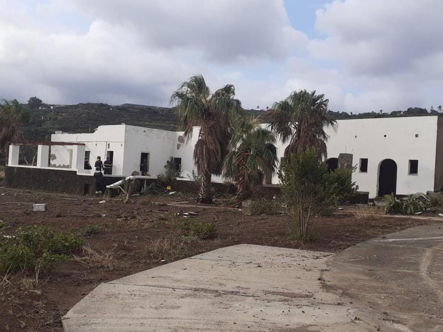 (Italian Civil Protection Agency/Handout via Reuters)