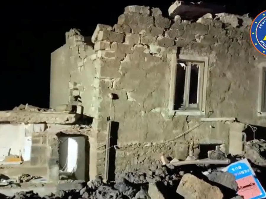 (Italian Civil Protection Agency/Handout via Reuters)