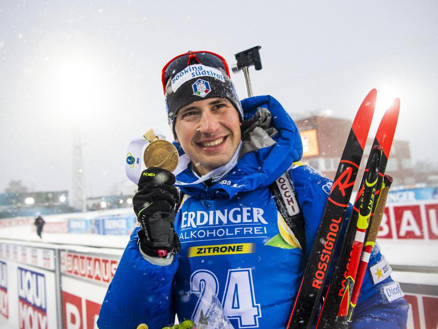 IMARZO BIATHLON. Ai mondiali svedesi di Oestersund l’altoatesino Dominik Windisch, con una fantastica rimonta dalla 24esima posizione dopo il primo poligono di tiro, si laurea campione del mondo nella mass start. (Afp)