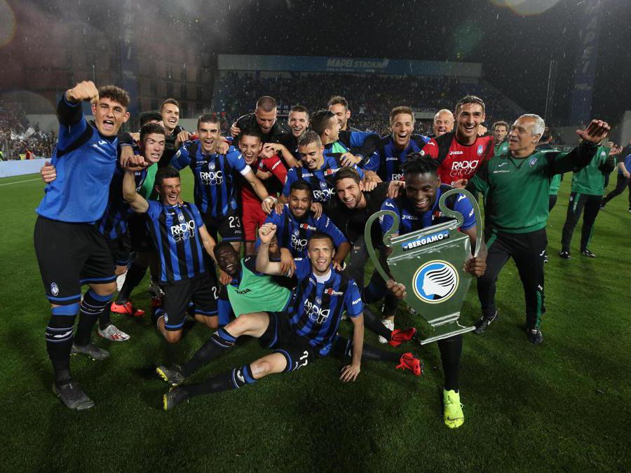 MAGGIO.CALCIO. L'Atalanta chiude al terzo posto in classifica il campionato di Serie A, qualificandosi, per la prima volta in 112 anni di storia del club neroazzurro, ai gironi della Champions League. (Ansa)