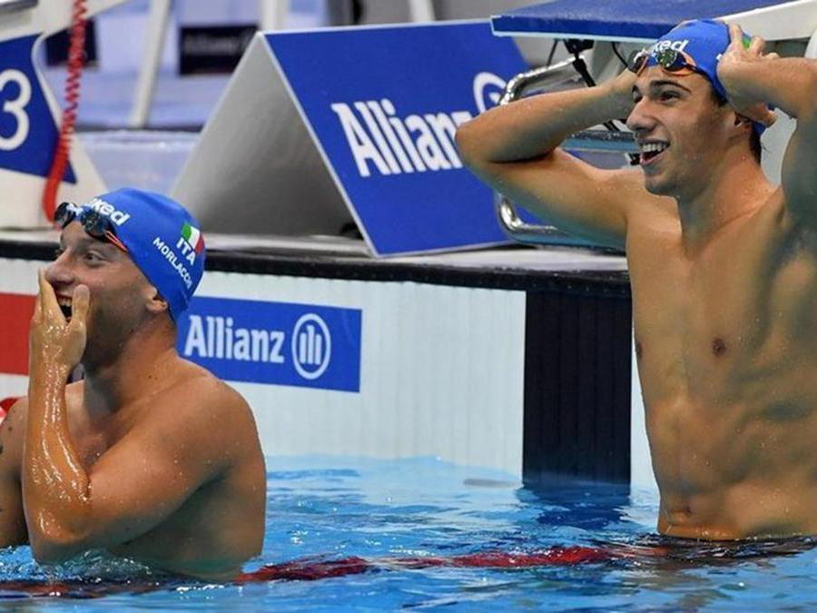 SETTEMBRE NUOTO. Con un bottino di 50 medaglie (20 ori, 18 argenti e 12 bronzi), l’Italia paralimpica chiude al primo posto del medagliere, dei mondiali di Londra. Impresa storica per i «fratelli d'Italia» Simone Barlaam e Federico Morlacchi  che conquistano l'oro iridato ex aequo nei 50 farfalla S9. (Federazione Italiana Nuoto Paralimpico)