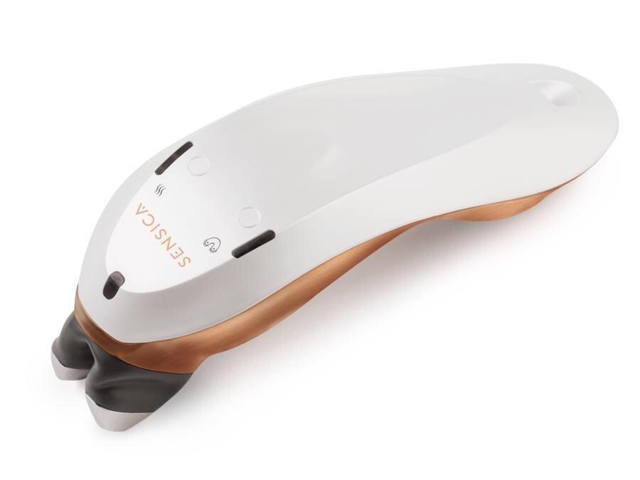Sensica Sensifirm, un device che riunisce le tecnologie della radiofrequenza e del massaggio. E' indicato per la cellulite e per migliorare la circolazione. Il suo design ergonomico permette di seguire le naturali curve corporee. (in vendita su qvc.it)
