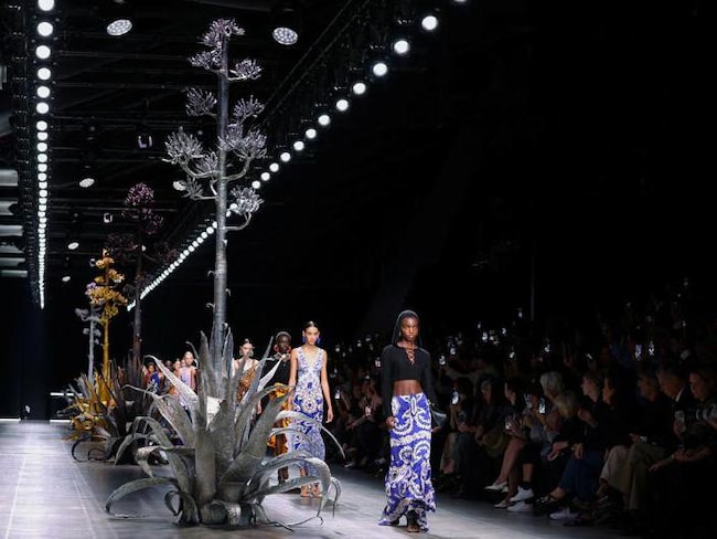 Etro, la collezione per la PE 2025