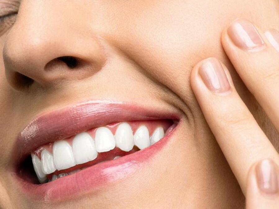 Allineatori trasparenti: sorriso perfetto senza limiti