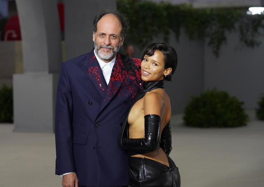 Luca Guadagnino con Taylor Russell