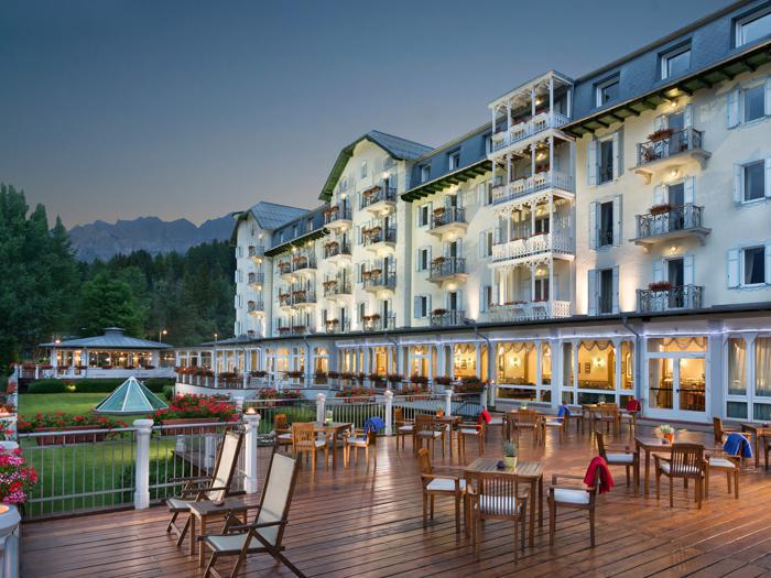 L'hotel Cristallo di Cortina compie 120 anni
