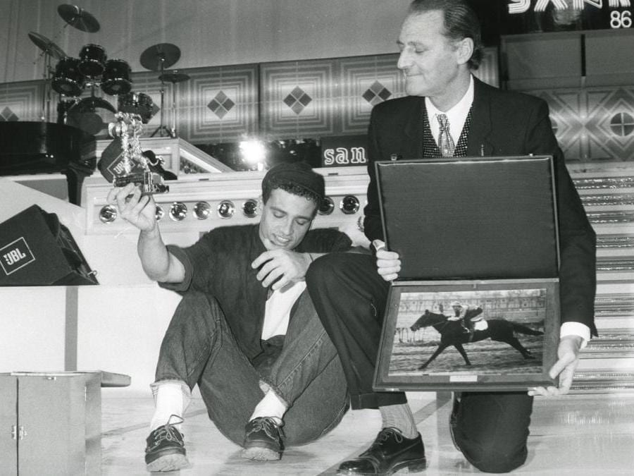 1986. Eros Ramazzotti con Renzo Arbore