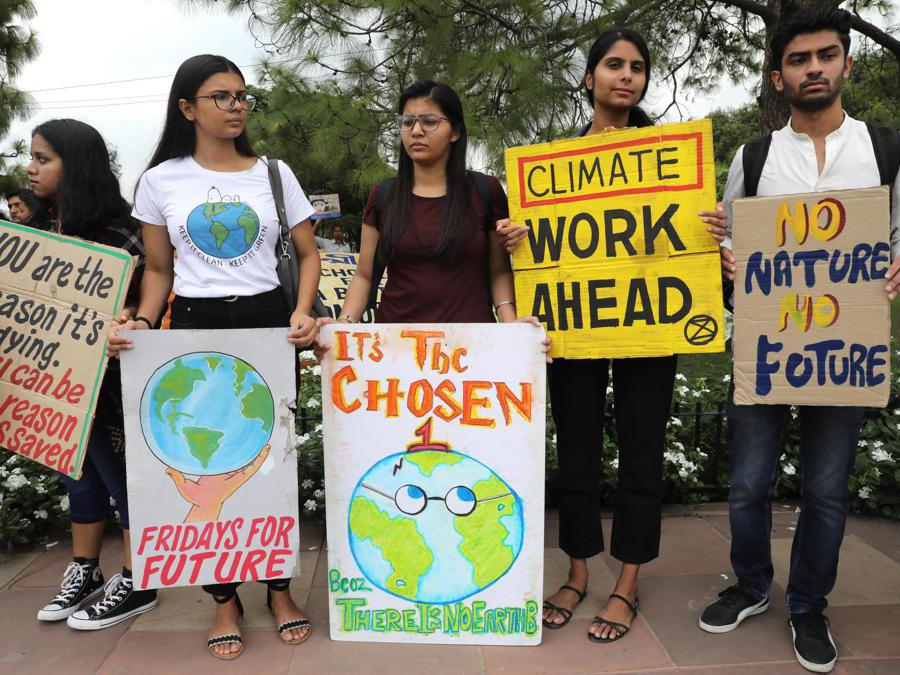 Nuova Delhi, India, 27 settembre 2019 (EPA/RAJAT GUPTA)