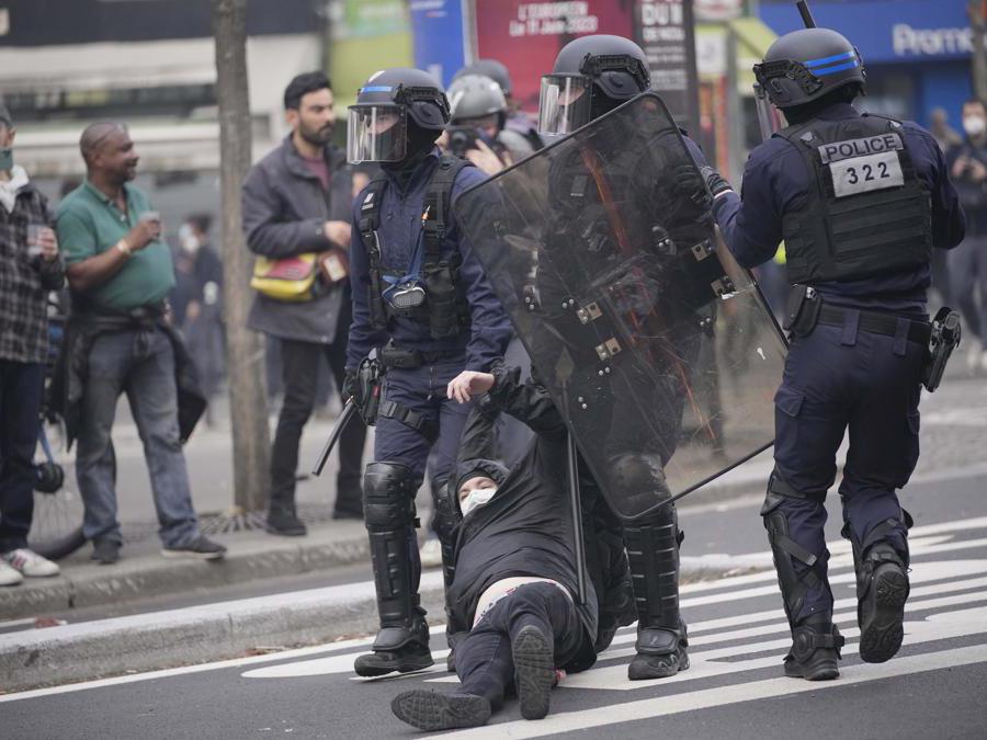 (AP Photo/Christophe Ena)
