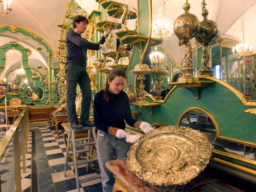 La sala delle volte verdi di Dresda. ( EPA/MATTHIAS HIEKEL) 