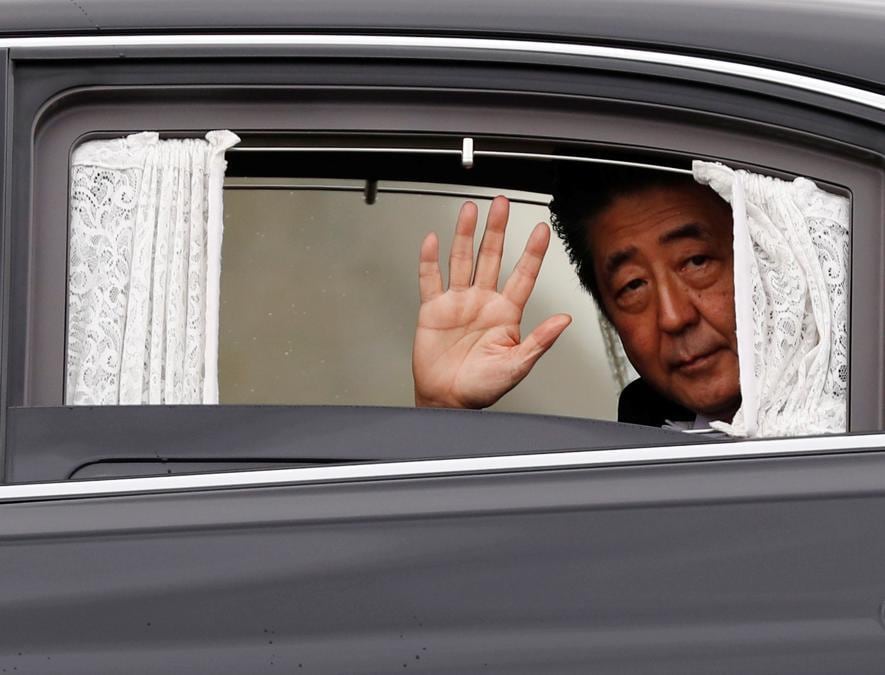 Il primo ministro giapponese Shinzo Abe. REUTERS/Soe Zeya Tun