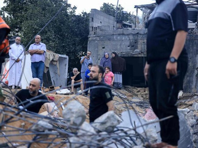 Israele intensifica i bombardamenti su Gaza 