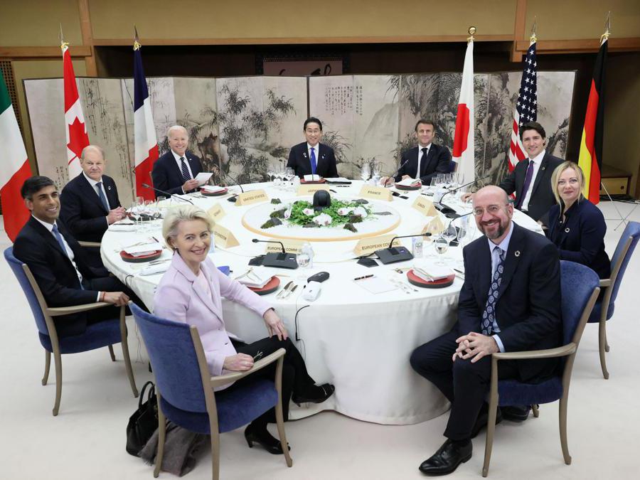 Il Presidente   Joe Biden, il Cancelliere tedesco Olaf Scholz, il Primo ministro britannico Rishi Sunak, la Presidente della Commissione Europea Ursula von der Leyen, il Presidente del Consiglio Europeo Charles Michel, il Primo Ministro italiano Giorgia Meloni, il Primo Ministro canadese Justin Trudeau, il Presidente francese Emmanuel Macron e il Primo Ministro giapponese Fumio Kishida  REUTERS 