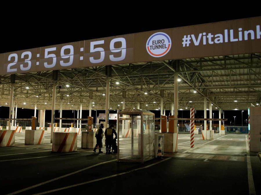 Eurotunnel terminal.  (Photo by Lewis Joly / Afp)