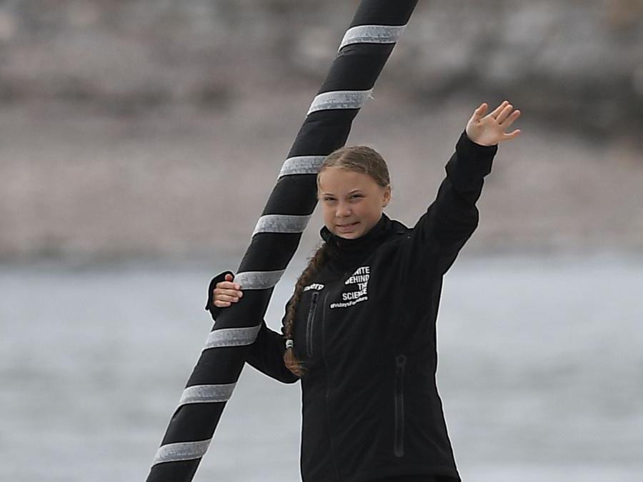 Greta Thunberg a bordo della barca a vela Malizia II. (Photo by Ben STANSALL / AFP)