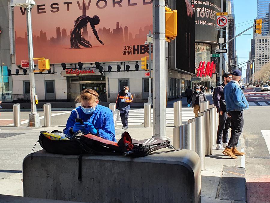 Le vie del centro di New York senza traffico