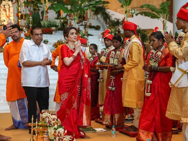 Scene da un matrimonio da 150 milioni $: Anant Ambani sposa Radhika Merchant
