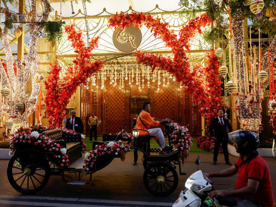  REUTERS/Francis Mascarenhas