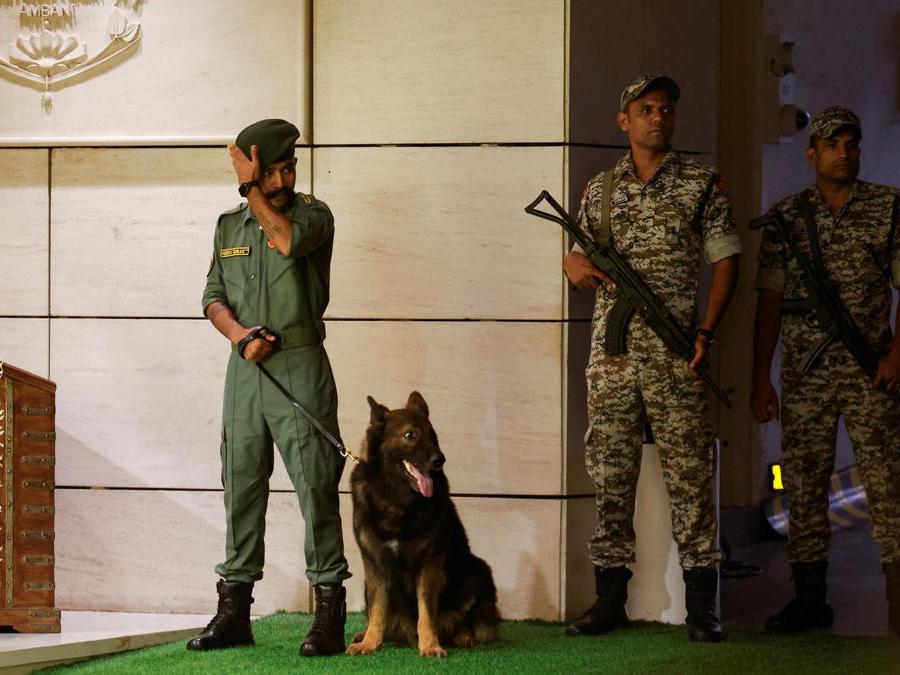  REUTERS/Francis Mascarenhas