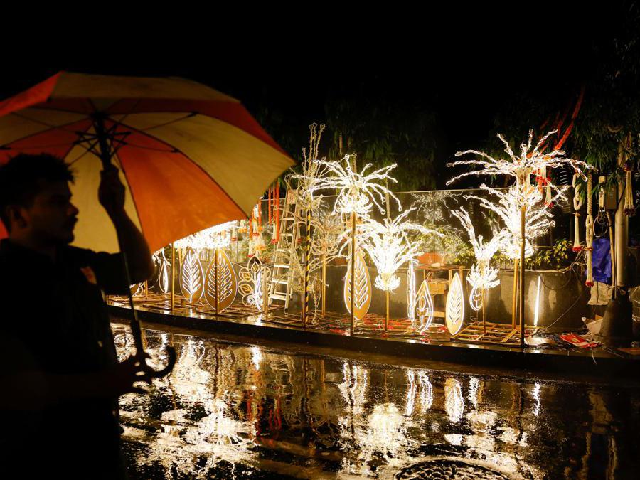  REUTERS/Francis Mascarenhas