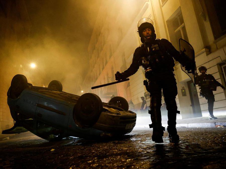  REUTERS/Juan Medina TPX IMAGES OF THE DAY