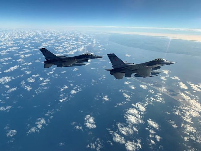 Steafast Noon, le immagini dell’esercitazione nucleare della Nato