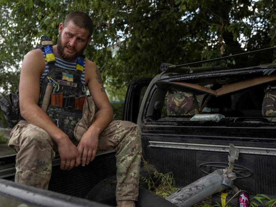 Un soldat ucraini a Bakhmut  (Photo by Bulent KILIC / AFP)
