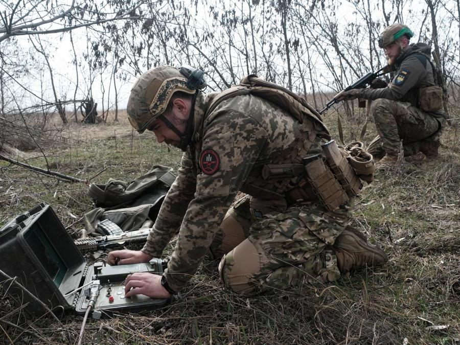 epa10528829 Members of Ukraine's Armed Forces 80th Separate Air Assault Brigade set up a position with an anti-tank guided missile (ATGM) system 'Stugna', at an undisclosed location near the frontline city of Bakhmut, eastern Ukraine, 17 March 2023, amid Russia's invasion. The frontline city of Bakhmut, a key target for Russian forces, has seen heavy fighting for months. Russian troops on 24 February 2022, entered Ukrainian territory, starting a conflict that has provoked destruction and a humanitarian crisis. EPA/MARIA SENOVILLA