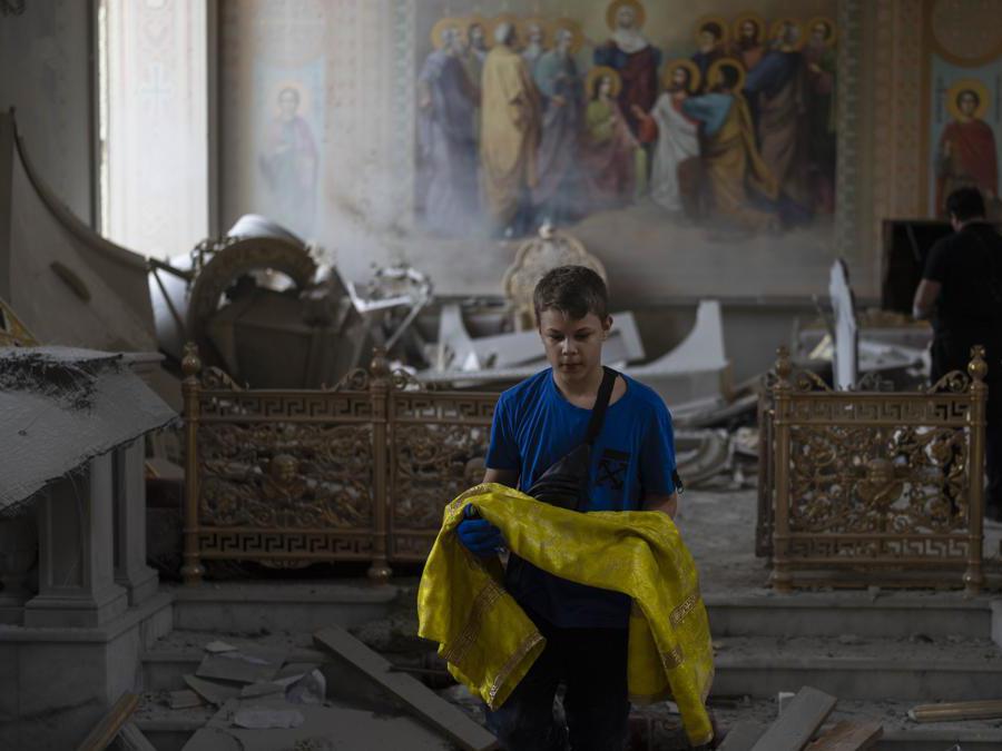  (AP Photo/Jae C. Hong)