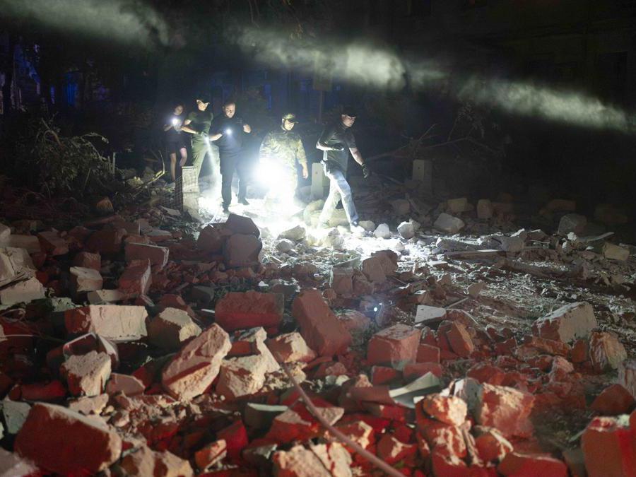 (AP Photo/Jae C. Hong)