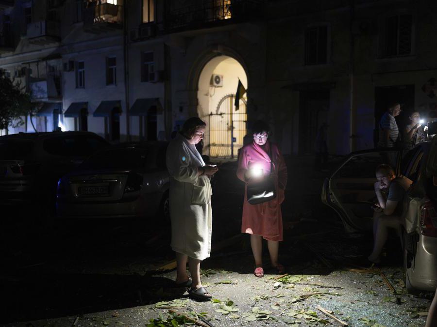  (AP Photo/Jae C. Hong)