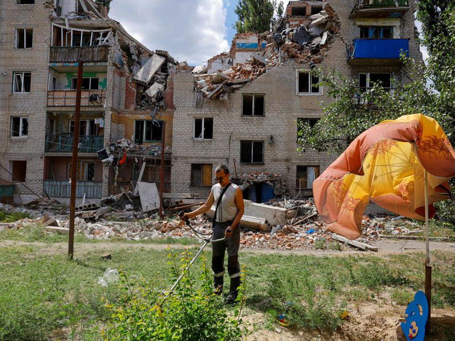  Reuters/Alexander Ermochenko