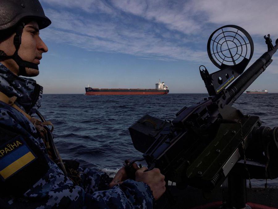  REUTERS/Thomas Peter/File Photo