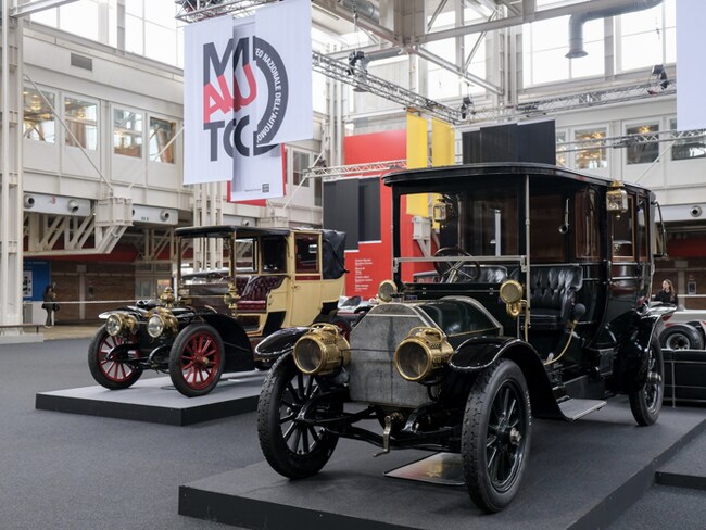 Auto e moto d’epoca 2023, le foto da Bologna