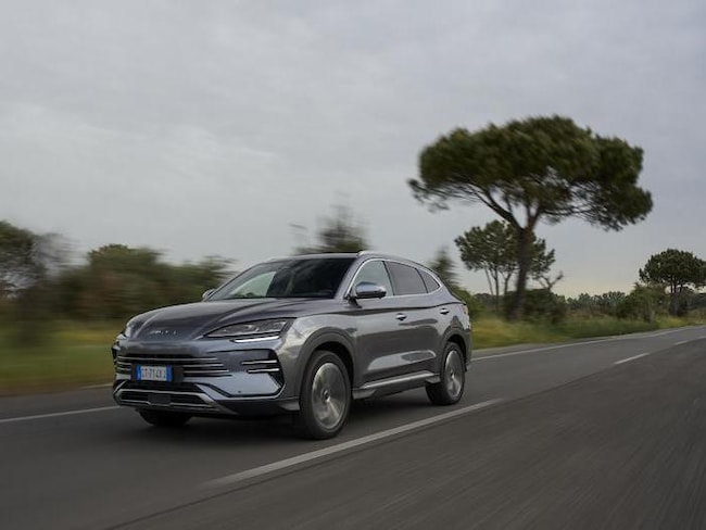 Byd Seal U Dm-i, le foto del suv ibrido plug-in 