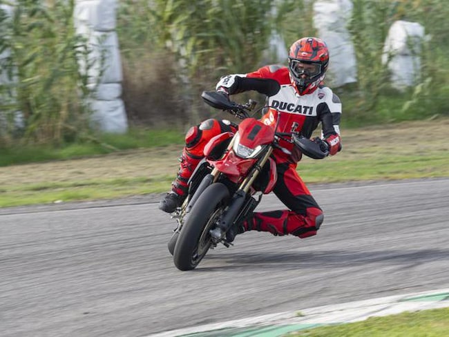 Ducati Hypermotard 698 Mono, le foto della nuova fun bike