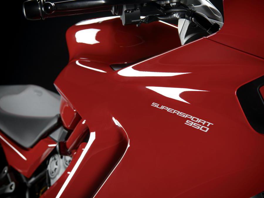 Ducati Supersport 950