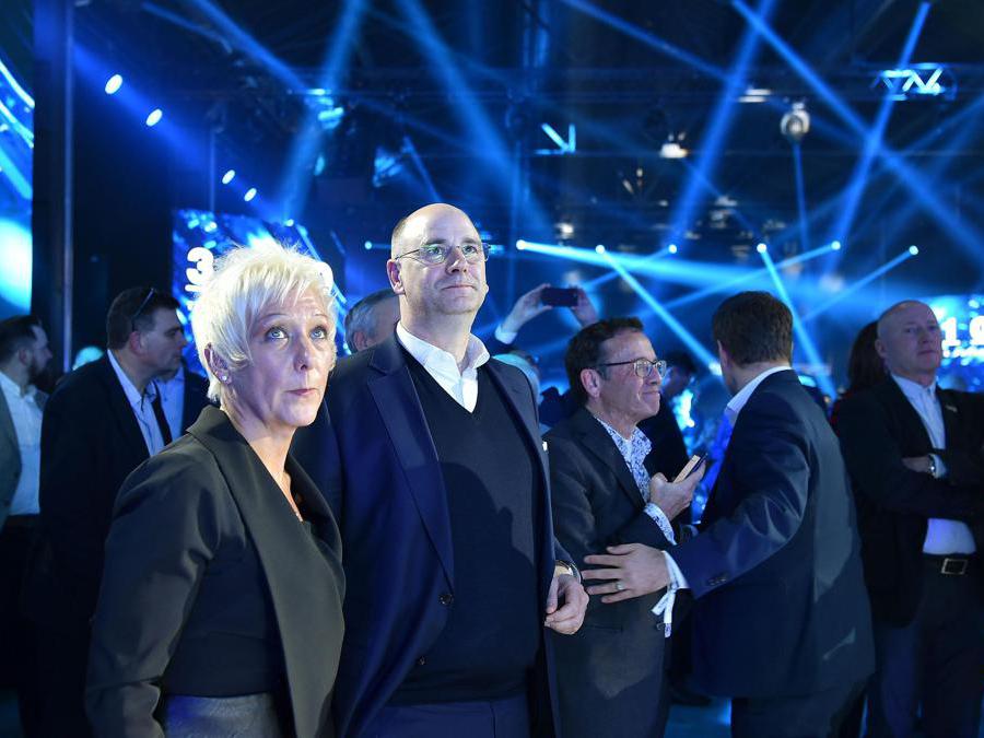 Annalisa Stupenengo presidente power traning FPA e Hubertus Muhlouser CEO CNH durante la serata di presentazione dei nuovi veicoli presso le OGR, Torino, 2 Dicembre 2019 ANSA/ ALESSANDRO DI MARCO