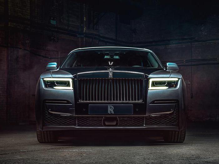 Le foto della Rolls Royce Ghost Black Badge