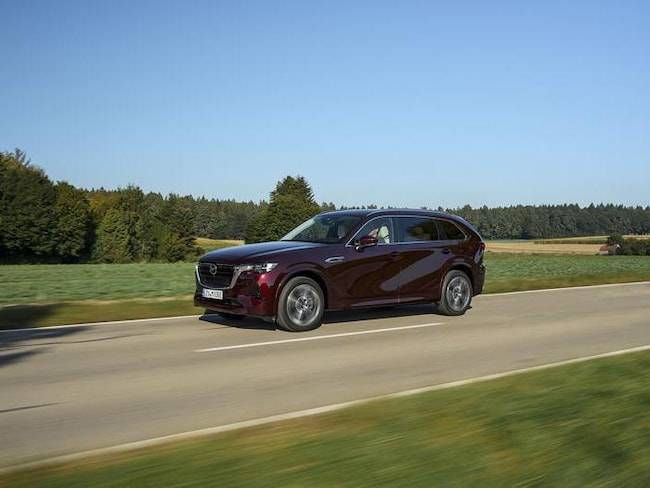 Mazda CX-80, tutte le foto on the road