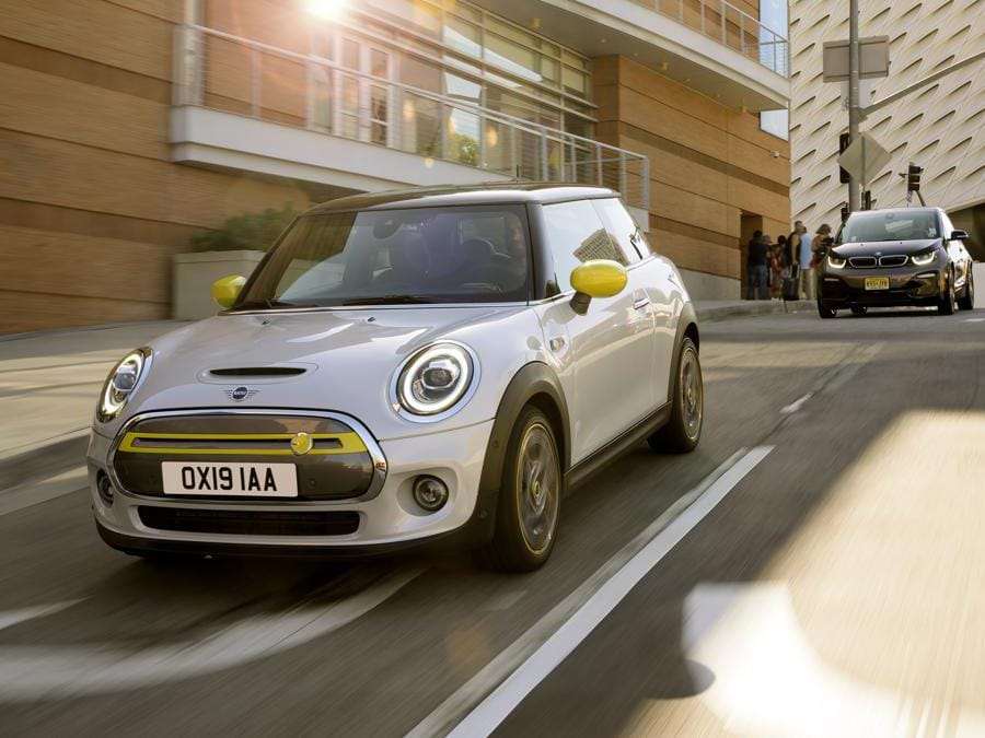 La nuova Mini Cooper SE elettrica