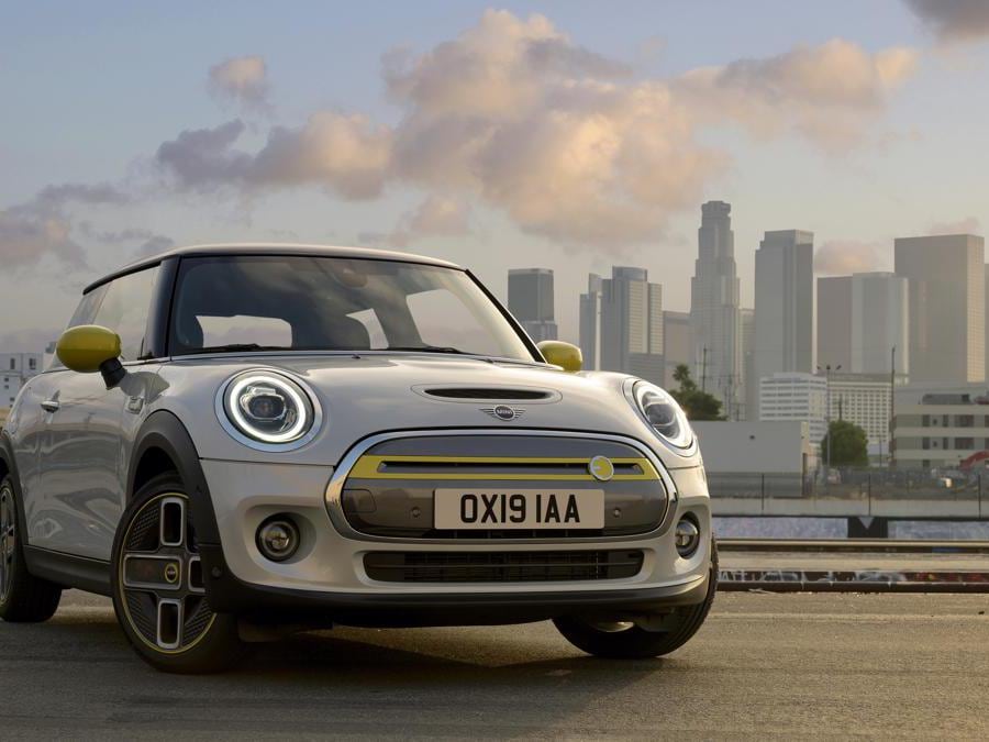 La nuova Mini Cooper SE elettrica