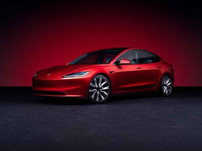 Tesla Model 3, tutte le foto della nuova serie 