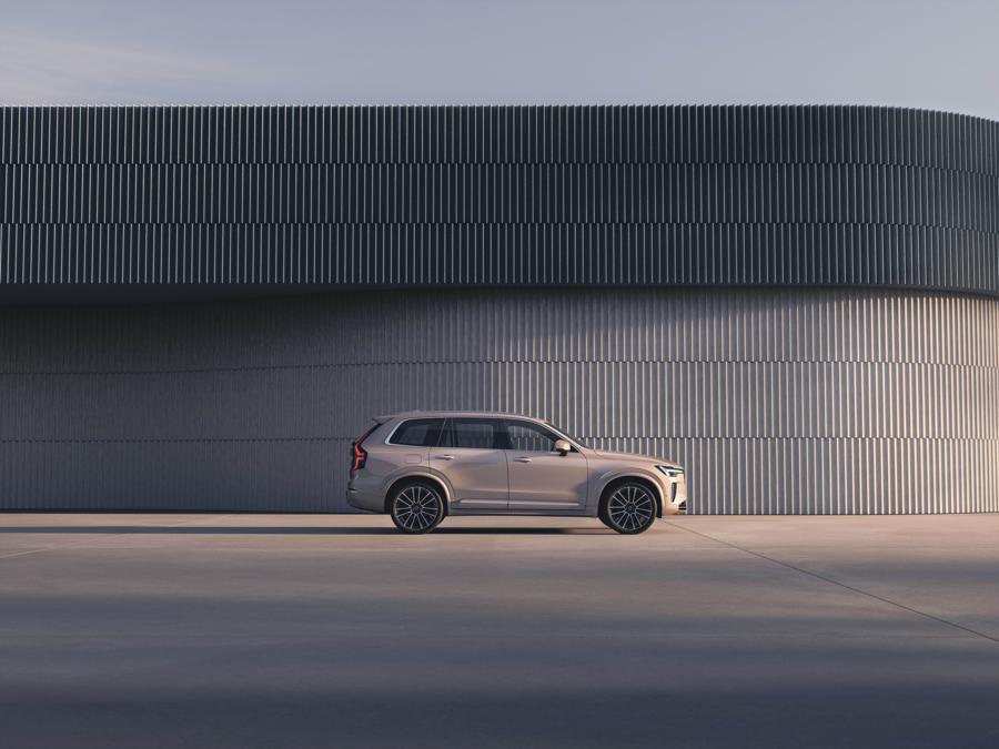 New Volvo XC90 Exteriors