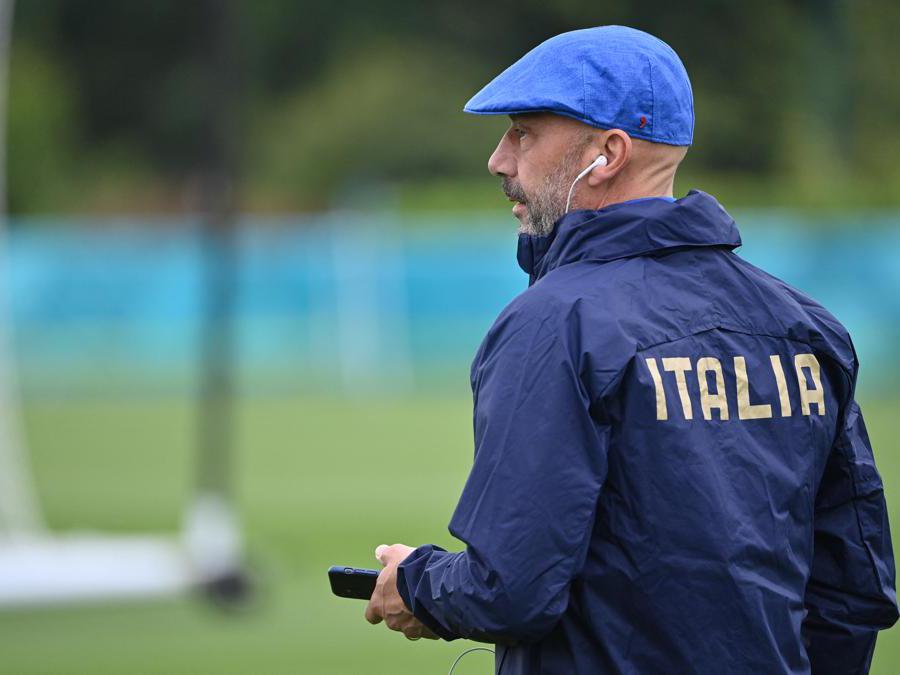 Il vice allenatore dell’italia Gianluca Vialli (Paul Ellis/Afp)