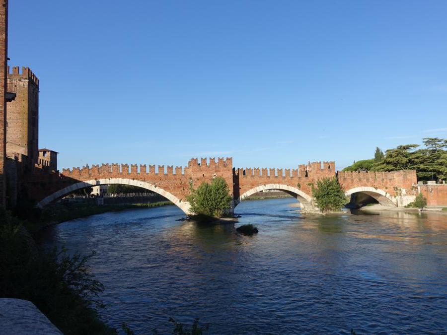 Verona, il Ponte Scaligero sull’Adige
